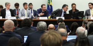 Durigan diz ser contra qualquer compensação ao fim da escala 6×1 item-thumbnail