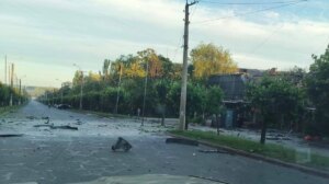 Russos atacam Kramatorsk com cinco bombas: três feridos, destruição relatada item-thumbnail