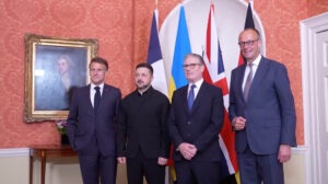 Zelenskyy revela detalhes das negociações com líderes franceses, britânicos e alemães item-thumbnail