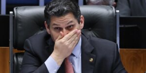 Alcolumbre mantém silêncio sobre 6×1 e oposição tenta preservar escala item-thumbnail