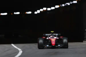 Controvérsia sobre freios da Ferrari dá reviravolta em Hamilton item-thumbnail