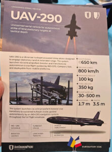 Indústria de Defesa Ucraniana revela drone de ataque a jato UAV-290 com capacidade de carga útil de 100 kg item-thumbnail