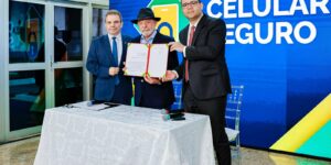 Lula cria plataforma para coibir roubos de celulares e vendas ilegais item-thumbnail