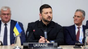 Zelenskyy insta a Coalizão dos Dispostos a ajudar a financiar as forças armadas ucranianas item-thumbnail