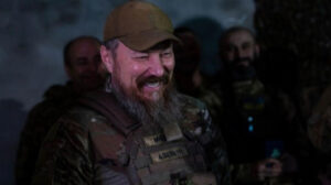 Comandante ucraniano prevê controle total sobre a rota costeira de Azov e isolamento da Crimeia item-thumbnail