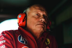 Chefe da Ferrari deixa GP de Mônaco devido a emergência médica item-thumbnail