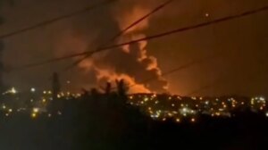 Zelenskyy diz que instalações russas atingiram “ambos os lados da ponte da Crimeia” – vídeo item-thumbnail