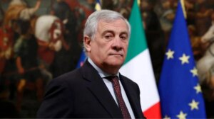 Não deveríamos comprar gás russo se quisermos forçar Putin a sentar-se à mesa de negociações – Ministro das Relações Exteriores italiano item-thumbnail