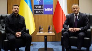 Zelenskyy e o presidente polonês Nawrocki conversam por mais de uma hora e concordam em continuar o diálogo item-thumbnail