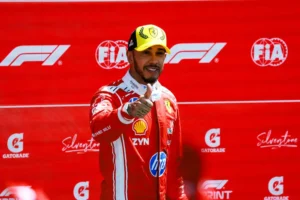 Lewis Hamilton questiona Ferrari após erro no GP da Inglaterra item-thumbnail