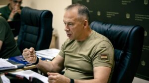 O chefe militar da Ucrânia, Syrskyi, pede desculpas ao ex-ministro da Defesa Fedorov: “Fiquei surpreso ao saber que tivemos um conflito” item-thumbnail