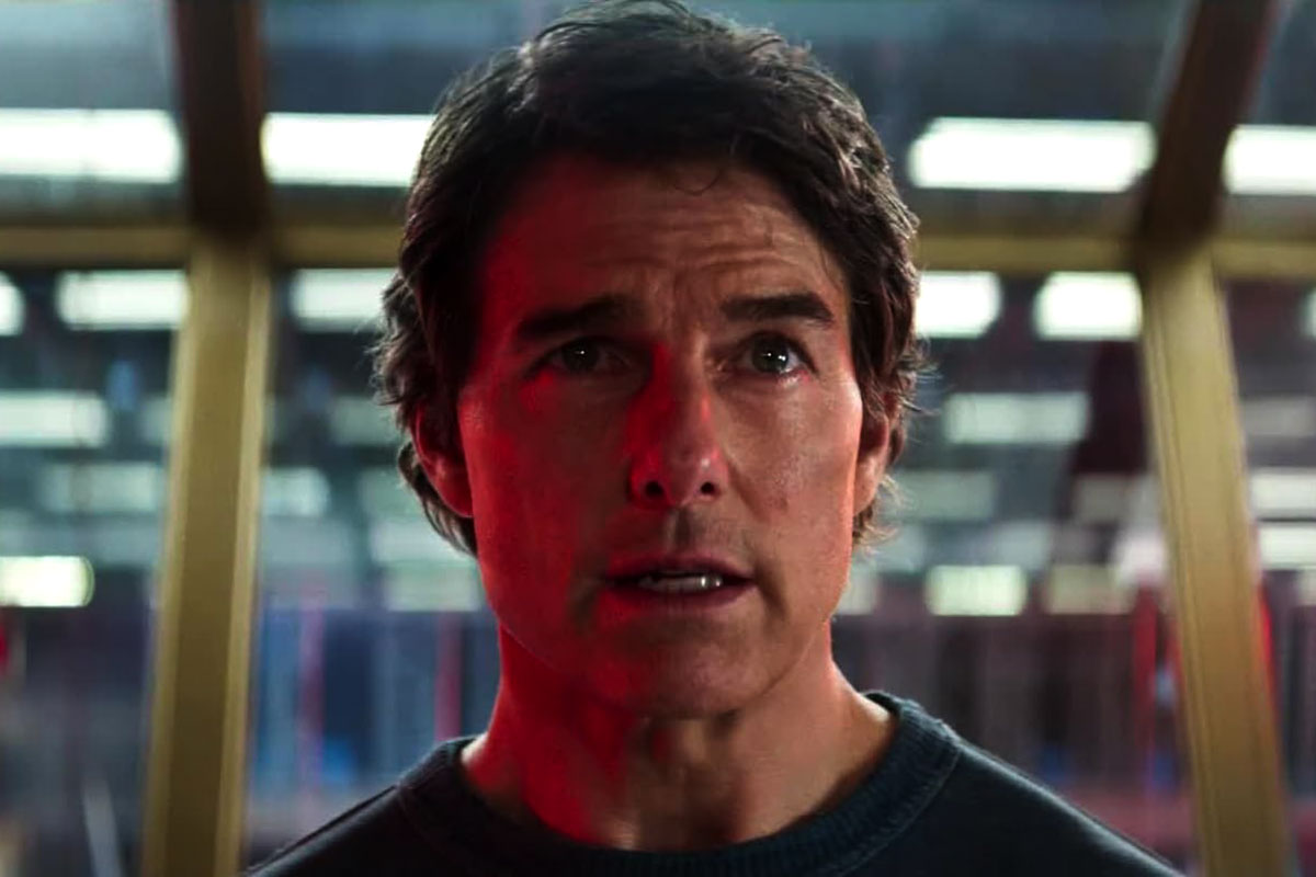 tom-cruise-gets-amc-workers-into-odyssey
