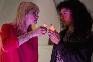 Trailer: Stewart, Shawkat em “A Garota Errada” item-thumbnail