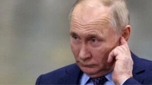 A classificação de Putin atinge o mínimo recorde de 66% – dados de pesquisas mais recentes item-thumbnail