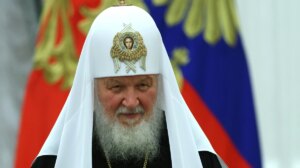 Patriarca Kirill e fundador da Lukoil excluídos do projeto do 21º pacote de sanções da UE à Rússia – fontes item-thumbnail