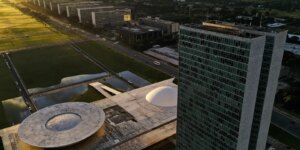 Eleições 2026: saiba quais são as atribuições de senadores e deputados item-thumbnail