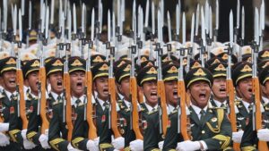 Macau abandona herança colonial e adota continências e honras do Exército de Libertação do Povo Chinês item-thumbnail