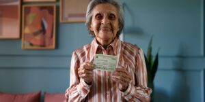 Campanha incentiva voto de quem tem mais de 70 anos item-thumbnail