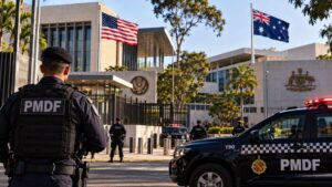 ️ Policiamento é reforçado em Brasília após ALERTA DE SEGURANÇA nas embaixadas dos EUA e Austrália item-thumbnail