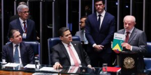 Congresso promulga emenda de aposentadoria especial de agente de saúde item-thumbnail