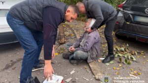 Ataque russo na universidade de Rivne fere 25, dois em estado grave item-thumbnail