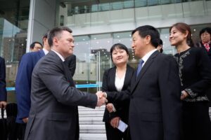 Juiz-chefe russo conhece digitalização e uso da IA nos tribunais da China item-thumbnail