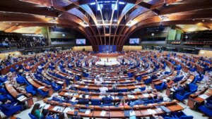 Assembleia do Conselho da Europa pede que ativos russos congelados sejam usados para compensar a Ucrânia item-thumbnail