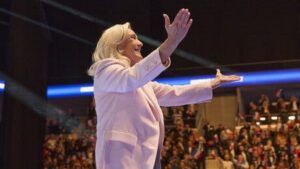 Le Pen promete que França não cairá na ‘mexicanização dos cartéis’; México responde item-thumbnail