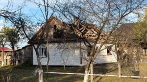 Sete feridos, incluindo quatro crianças de uma família, em ataque russo a uma casa em Rivne Oblast item-thumbnail