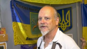 Do escritório do advogado à cozinha: pai de soldado americano morto na Ucrânia Voluntários em Kharkiv item-thumbnail