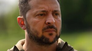 Zelenskyy espera novos pacotes de ajuda europeus e progresso na adesão à UE item-thumbnail