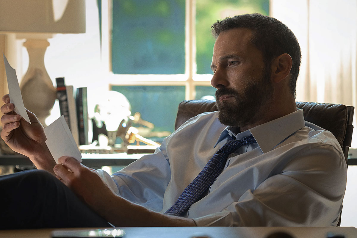 affleck-on-dc-tone-that-gone-girl-shot